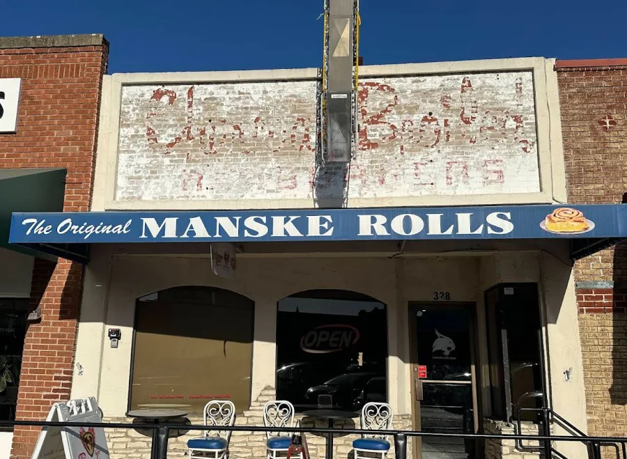 Gil's Broiler & Manske Roll Bakery