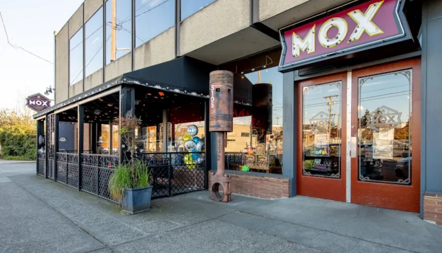 Mox Boarding House